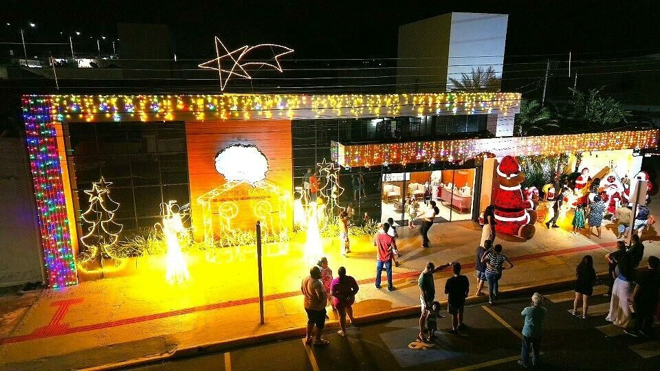 Imagem de compartilhamento para o artigo Clínica Divertidamente abre oficialmente o Natal em Costa Rica com encantadora iluminação natalina da MS Todo dia